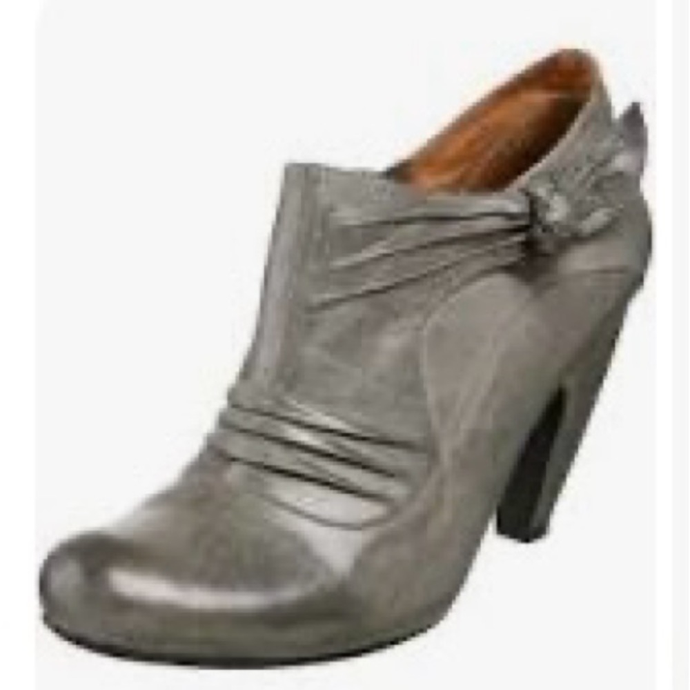 Miz Mooz Skye grey leather size 8 bootie